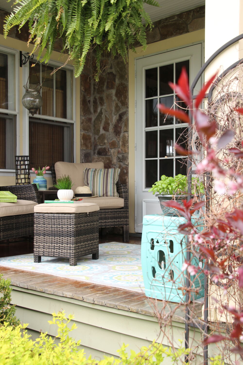1K Giveaway with Raymour & Flanigan Spring Front Porch Curb Appeal Reveal