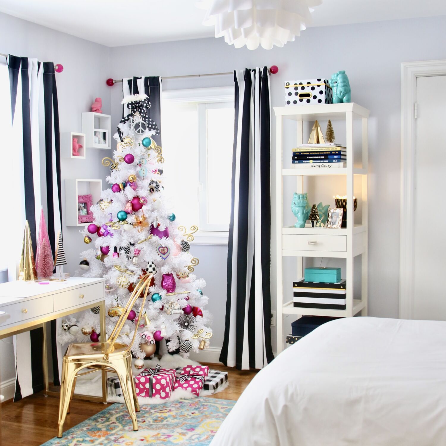2019 Blogger Christmas Home Tour It's All about the Trees